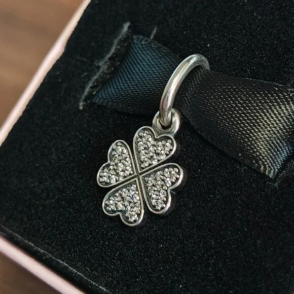 Authentic Pandora Lucky in Love Dangle Charm 791309 - Picture 4 of 6